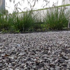 Grava estabilizada en camino de jardín GRAVEL.